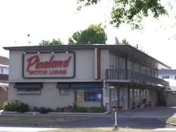 Pineland Motor ロトルア